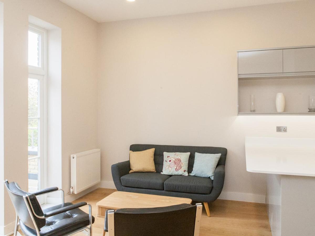 Pass The Keys - Spacious Flat With Private Sun Terrace In South East Лондон Екстериор снимка